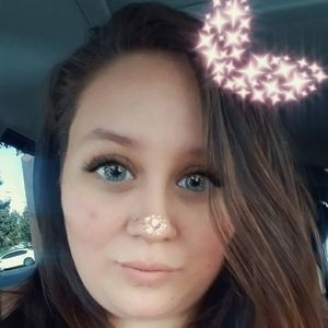 Meet your Posher, Niki